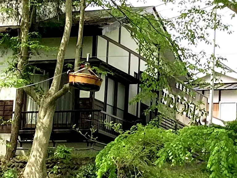 「郭公（かっこう）だんご」（空飛ぶだんご）