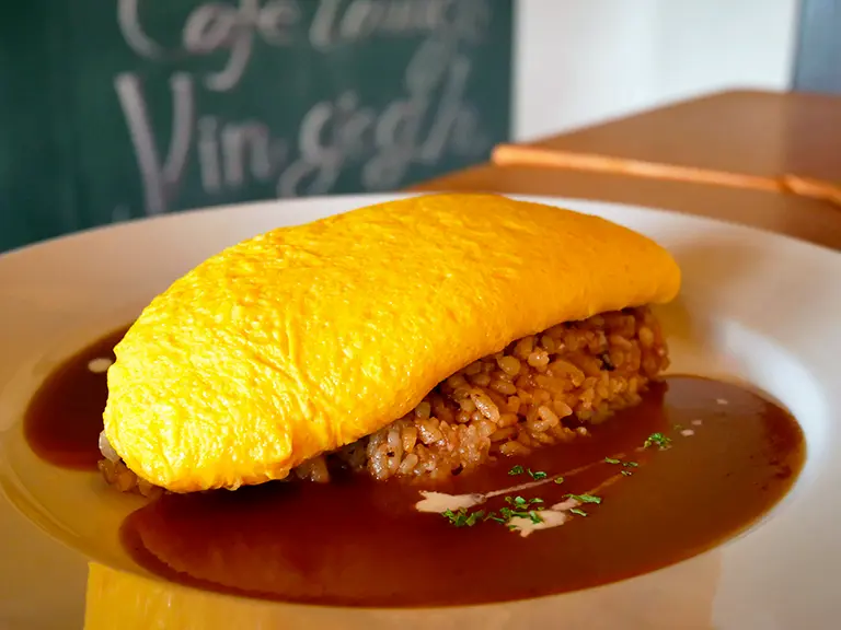 Cafe Lounge vin gogh オムライス