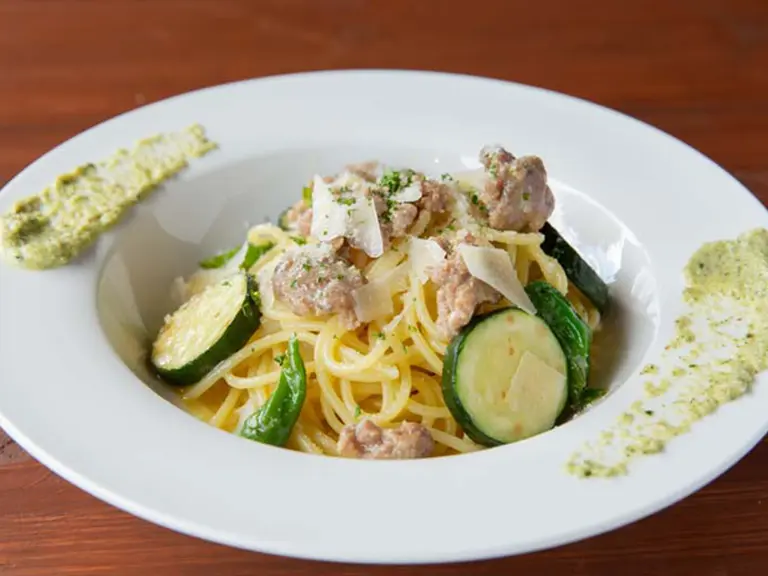 空と樹 パスタ